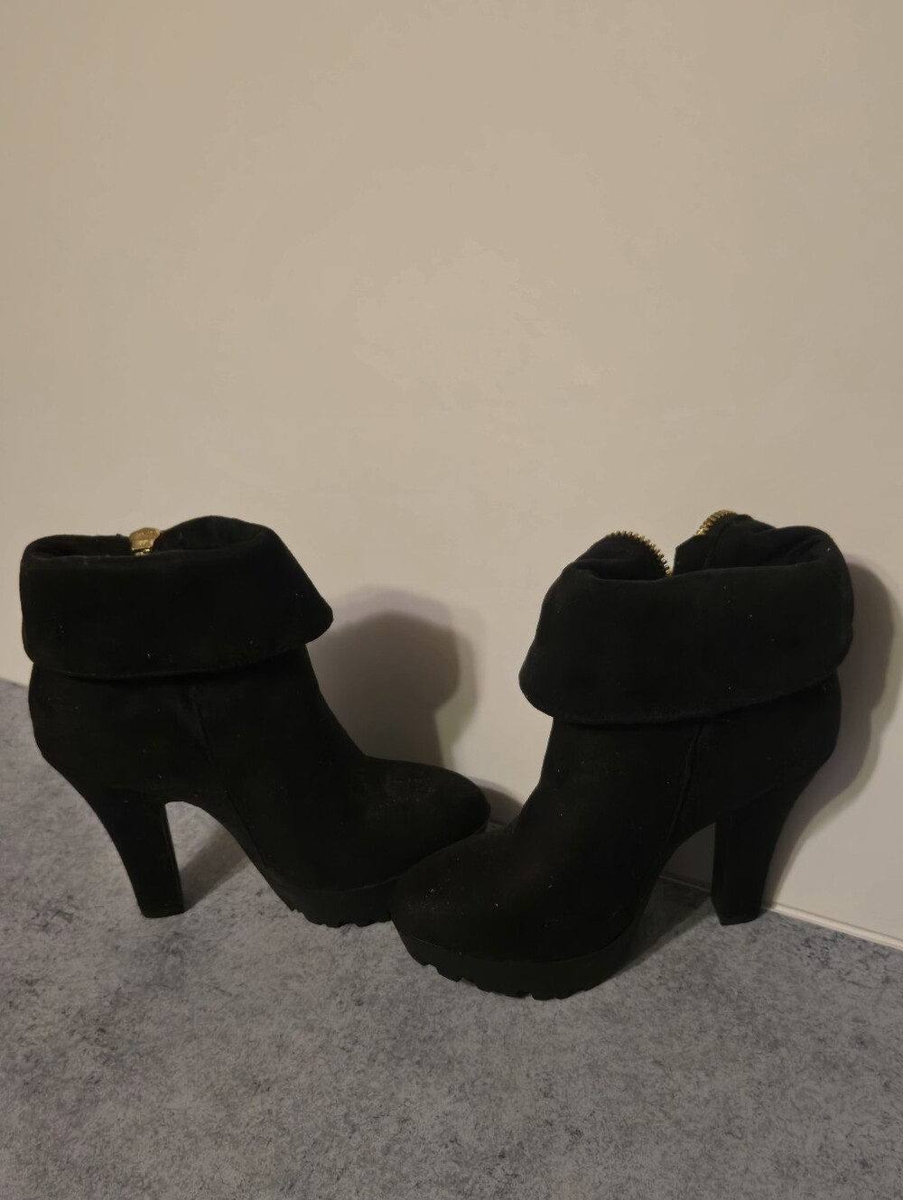 Black Heeled Boots